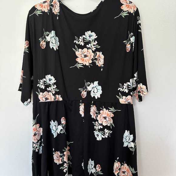 New W/O Tags -Plus Floral Print Lace Trim Belted Top - Picture 7 of 8